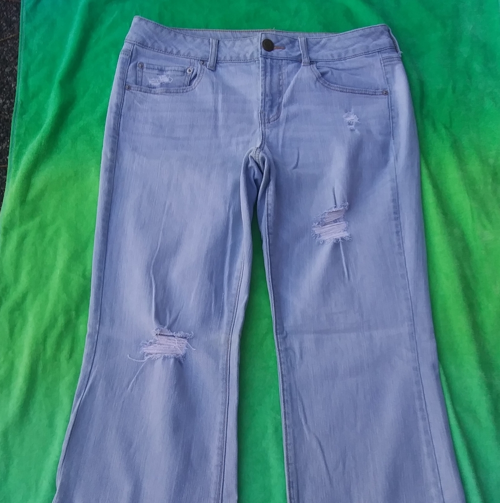 AE "Favorite Boyfriend" Slightly Distressed... 12P